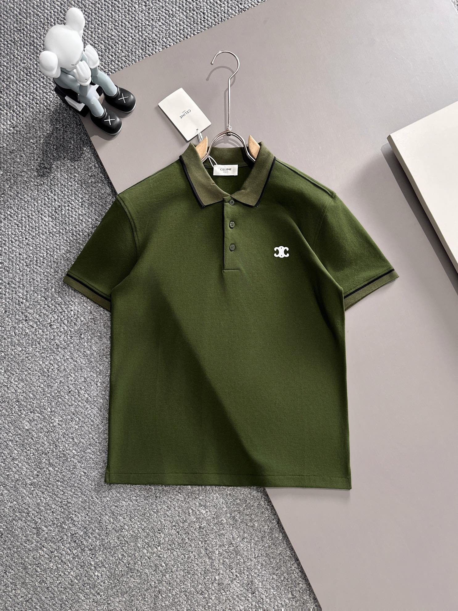 CELINE 2025年春夏新作　3色展開　半袖Tシャツ T138075