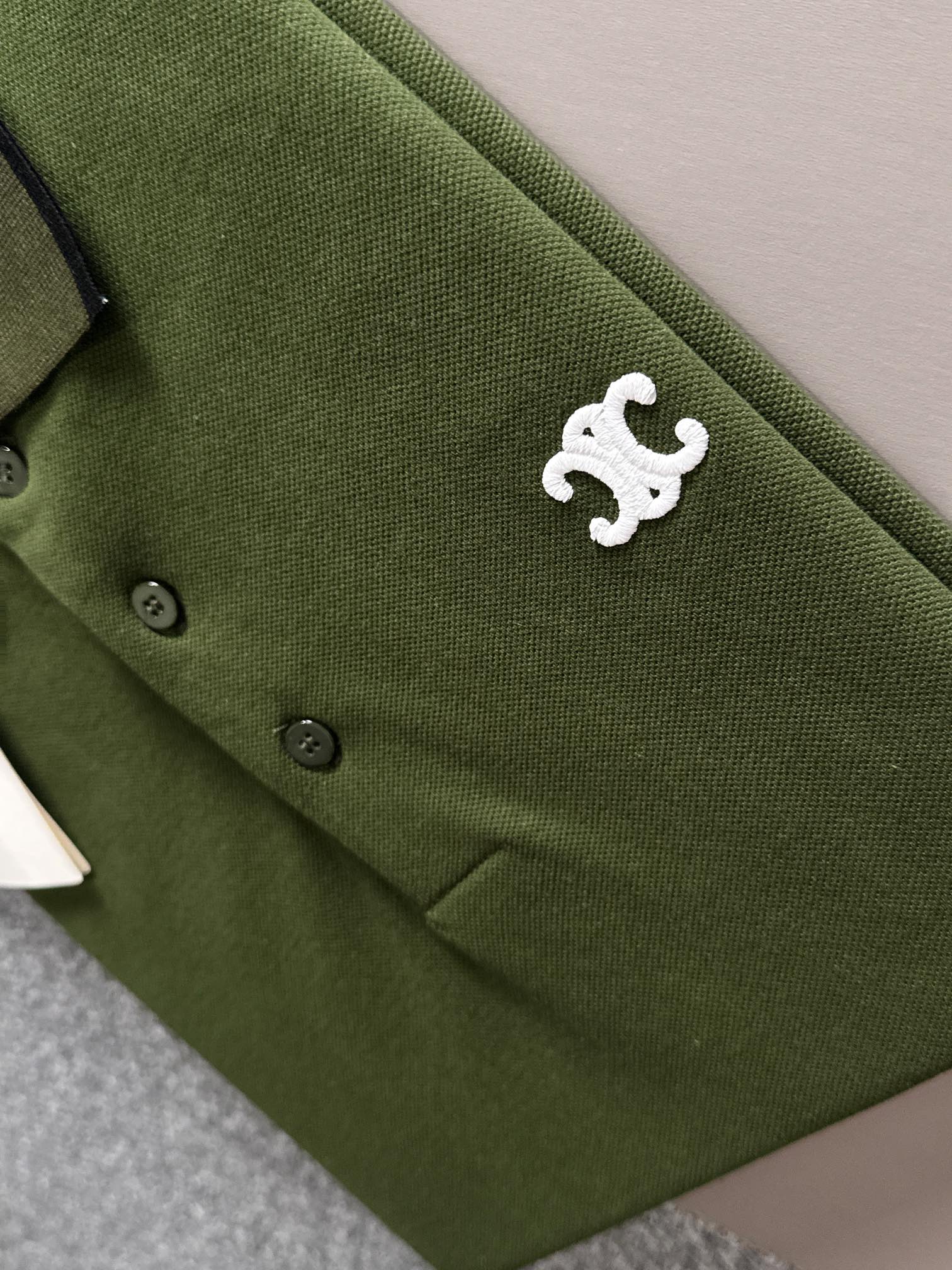 CELINE 2025年春夏新作　3色展開　半袖Tシャツ T138075