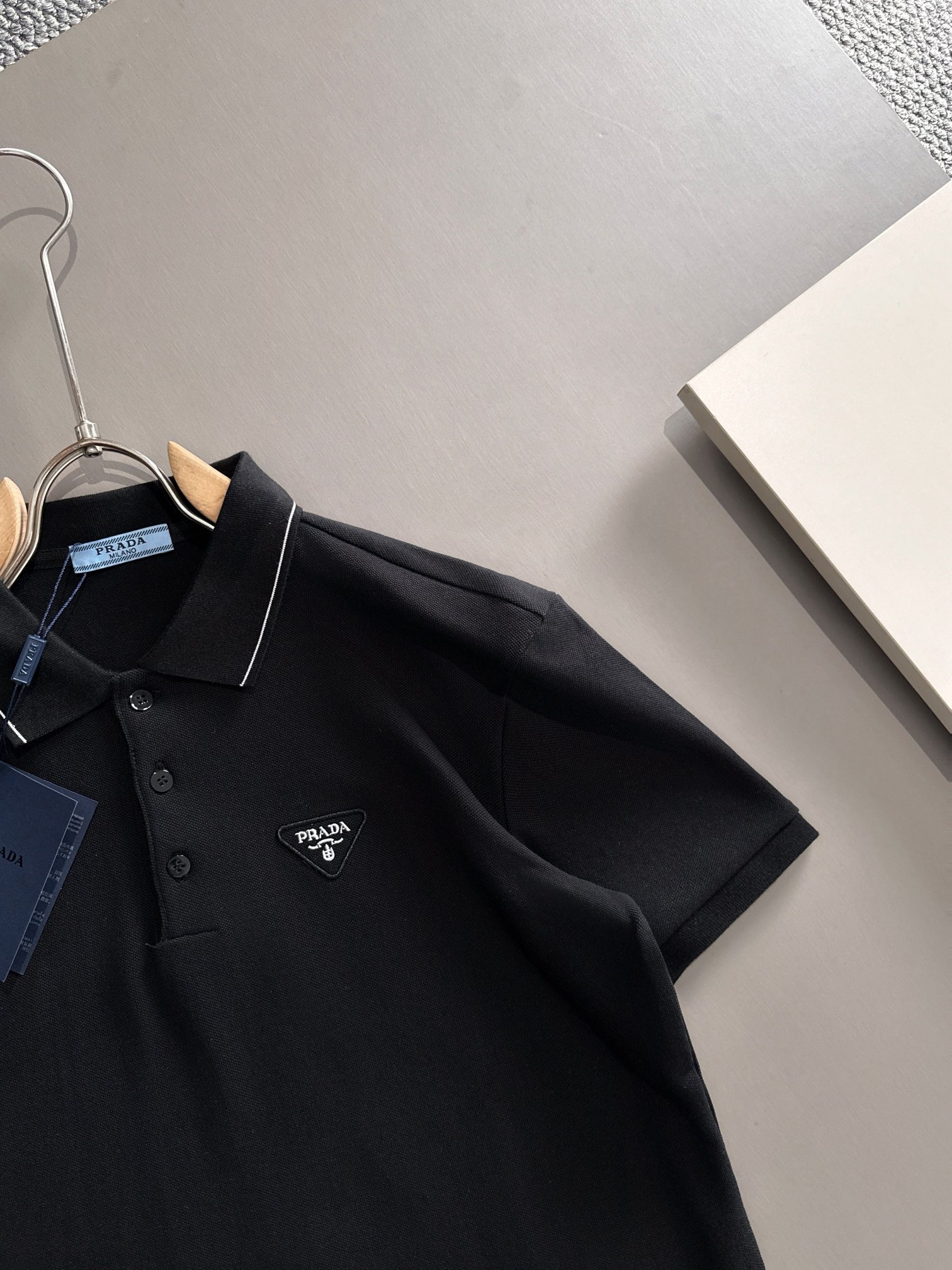 【Prada】プラダ 2025年春夏新作 ポロシャツ 半袖 T138072 3色展開