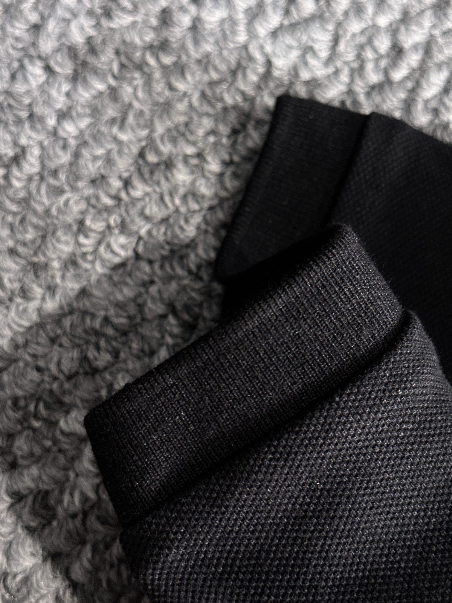 【Prada】プラダ 2025年春夏新作 ポロシャツ 半袖 T138072 3色展開