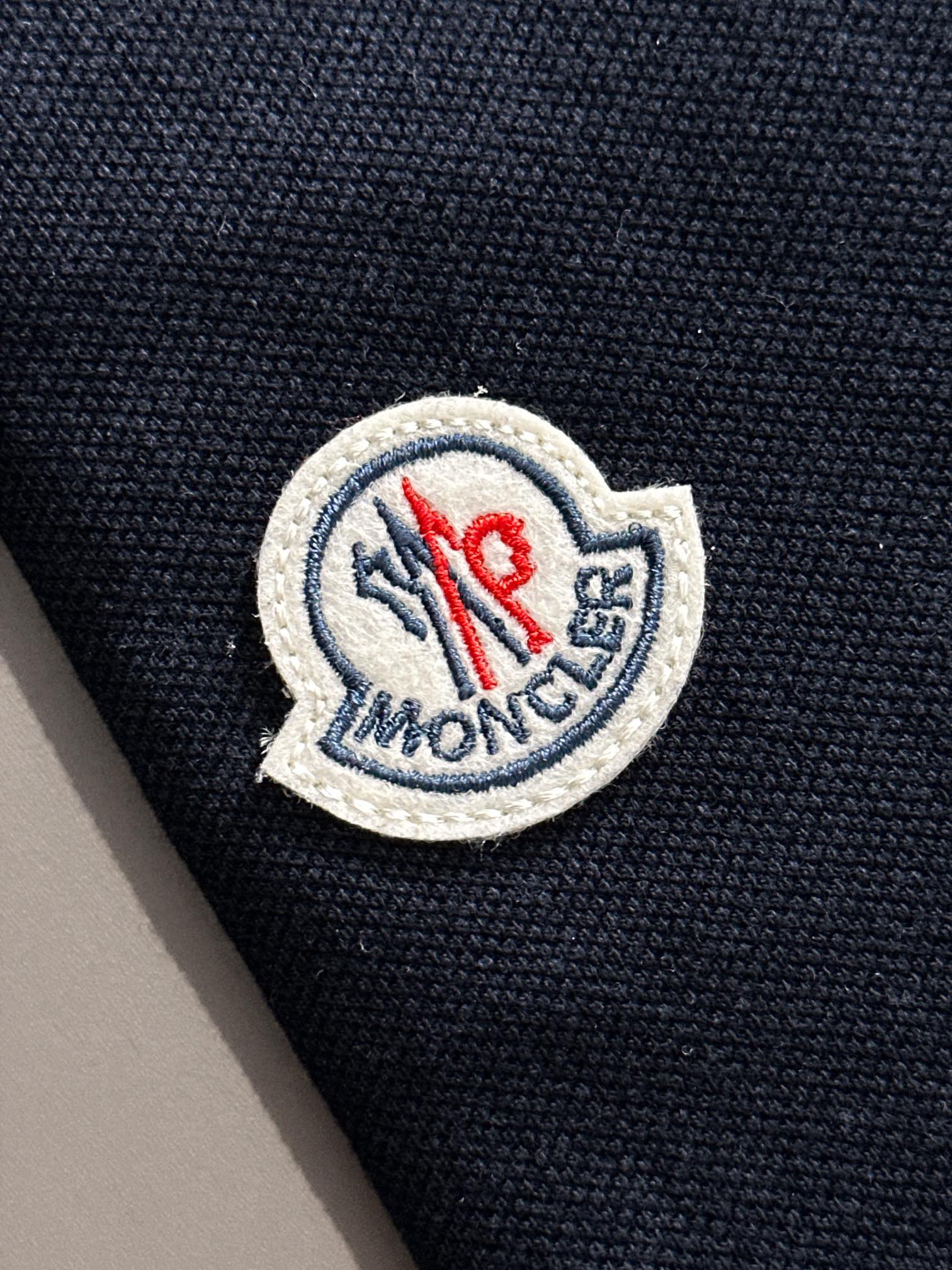 【Moncler】モンクレール 2025年春夏新作 ネイビー/ホワイト ポロシャツ 半袖 T138062
