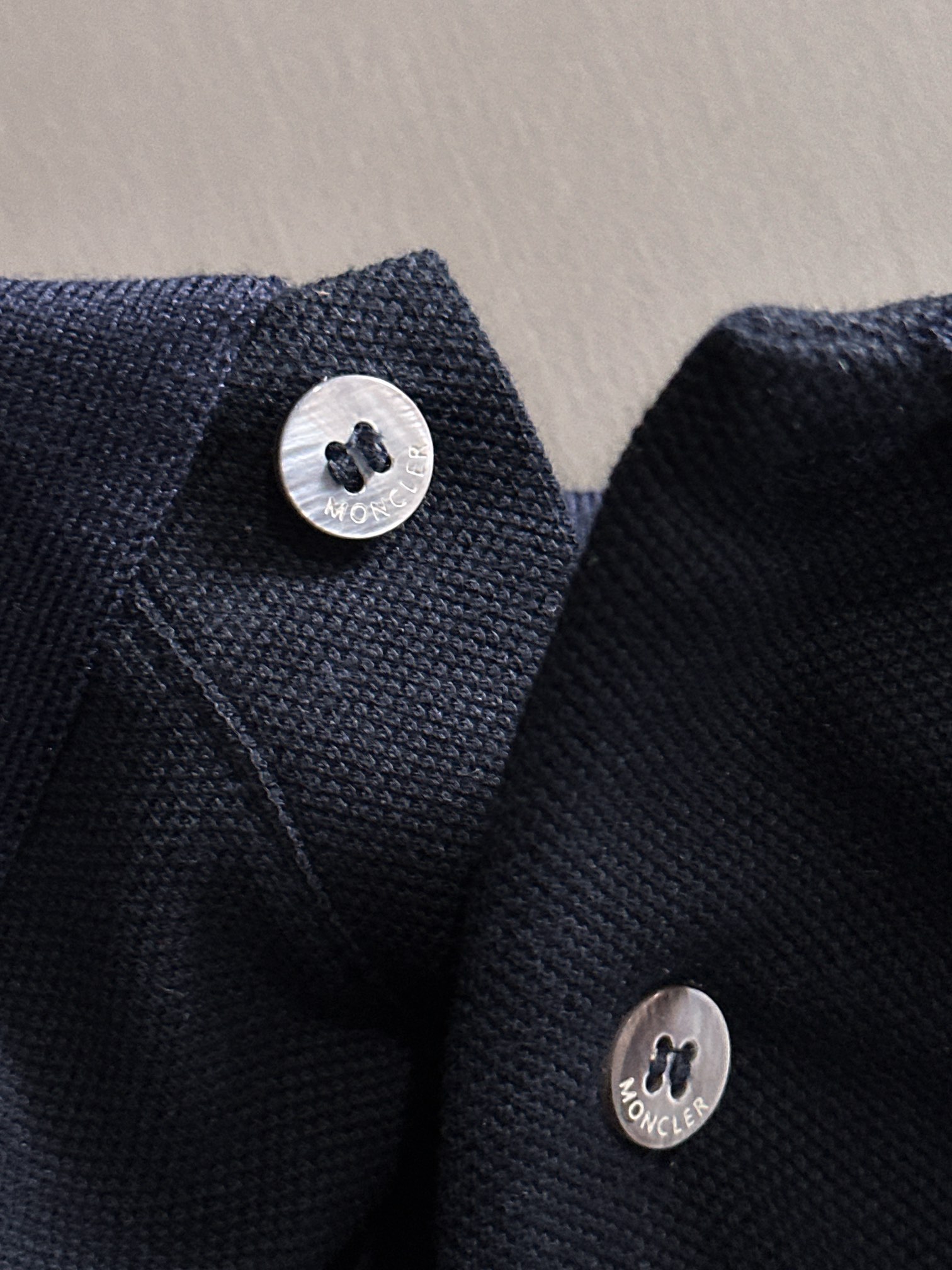 【Moncler】モンクレール 2025年春夏新作 ネイビー/ホワイト ポロシャツ 半袖 T138062