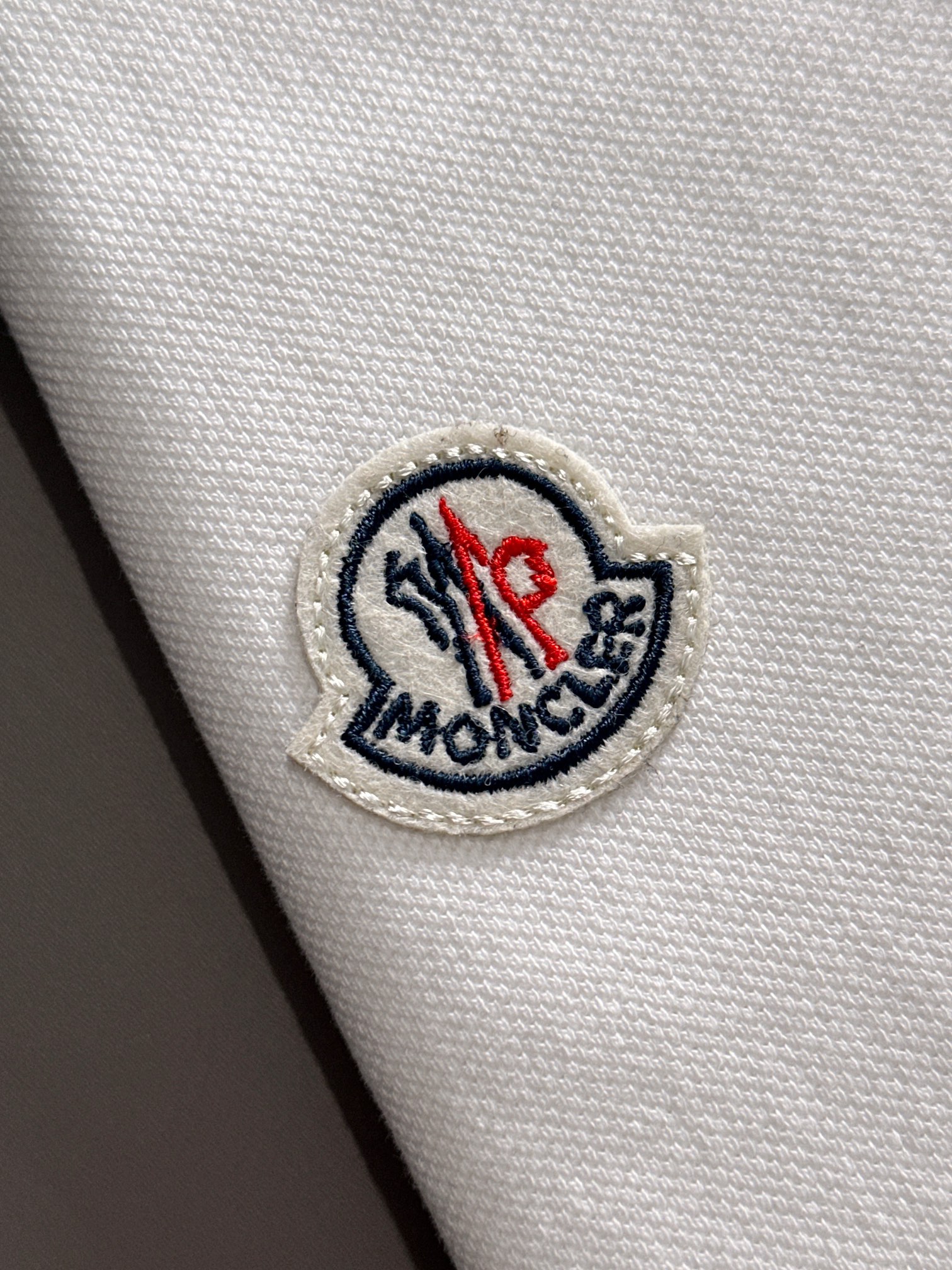 【Moncler】モンクレール 2025年春夏新作 ネイビー/ホワイト ポロシャツ 半袖 T138062