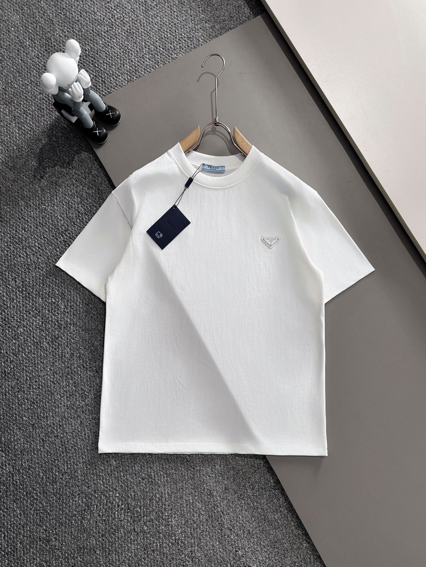 PRADA 半袖Tシャツ ホワイト/ブラック PRADA プラダ 半袖Tシャツ RN.98339 CA.34767 刺繡 ホワイト