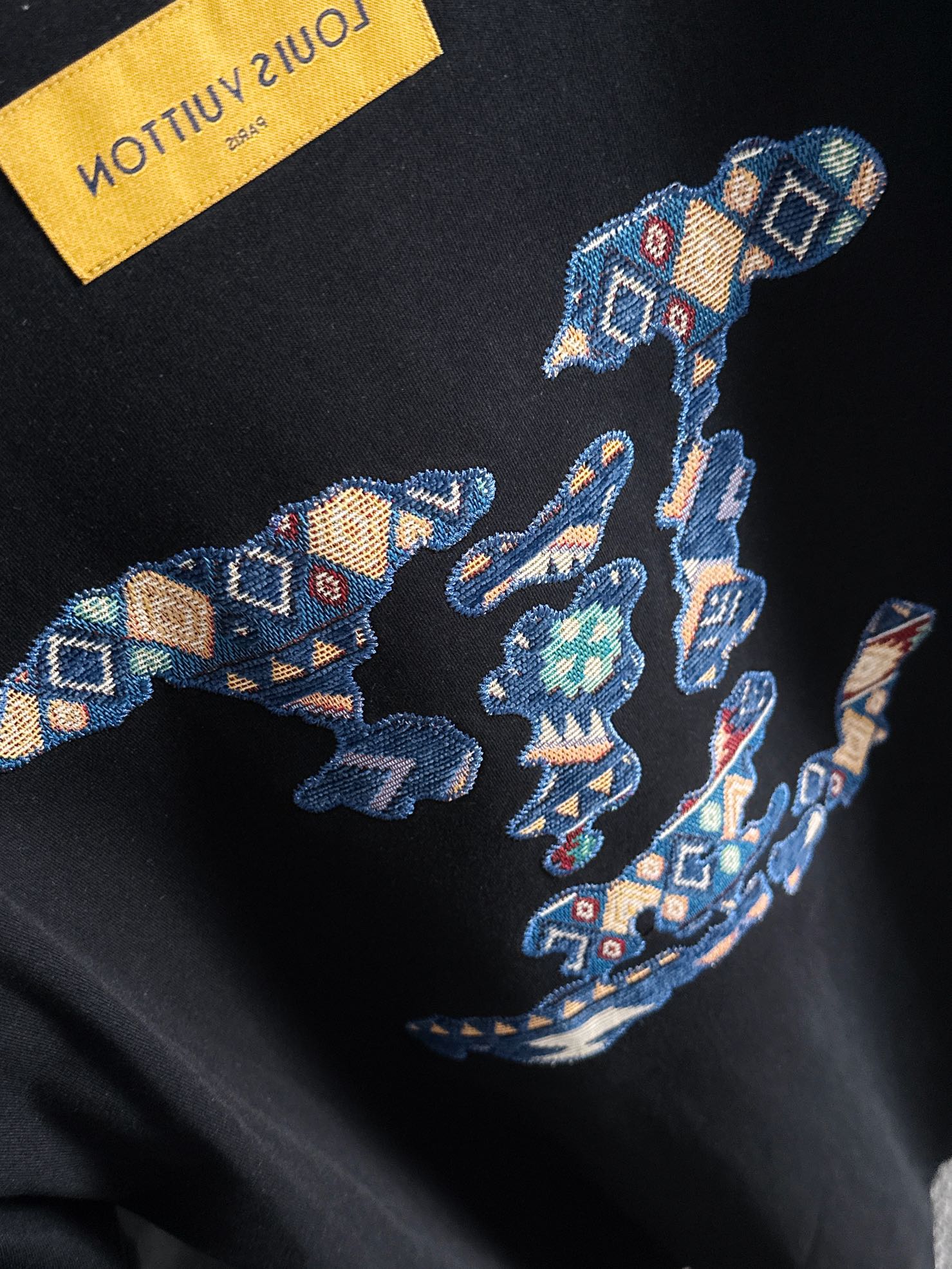 ルイ・ヴィトン 2025年春夏コレクション ブラック/ホワイト 半袖 T138021