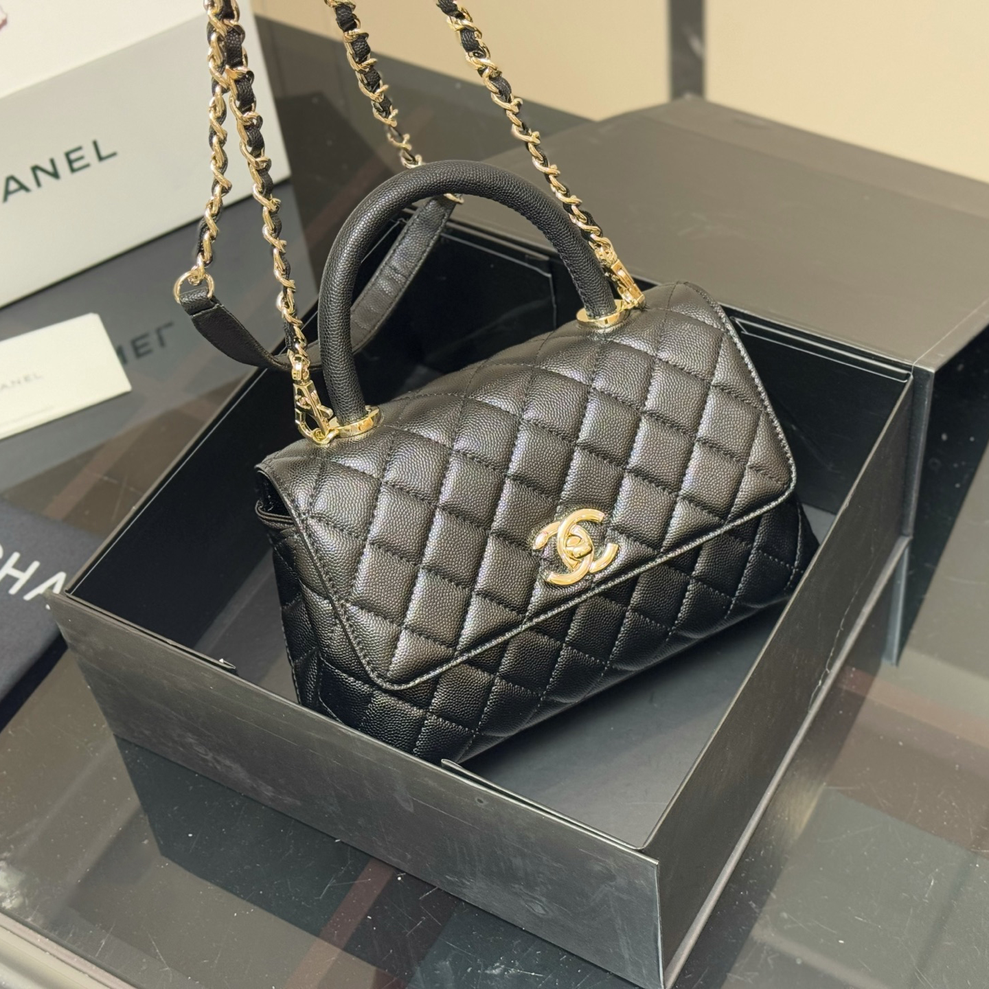 希少 CHANEL/シャネル ココハンドル バッグ チェーン キャビア 24cm