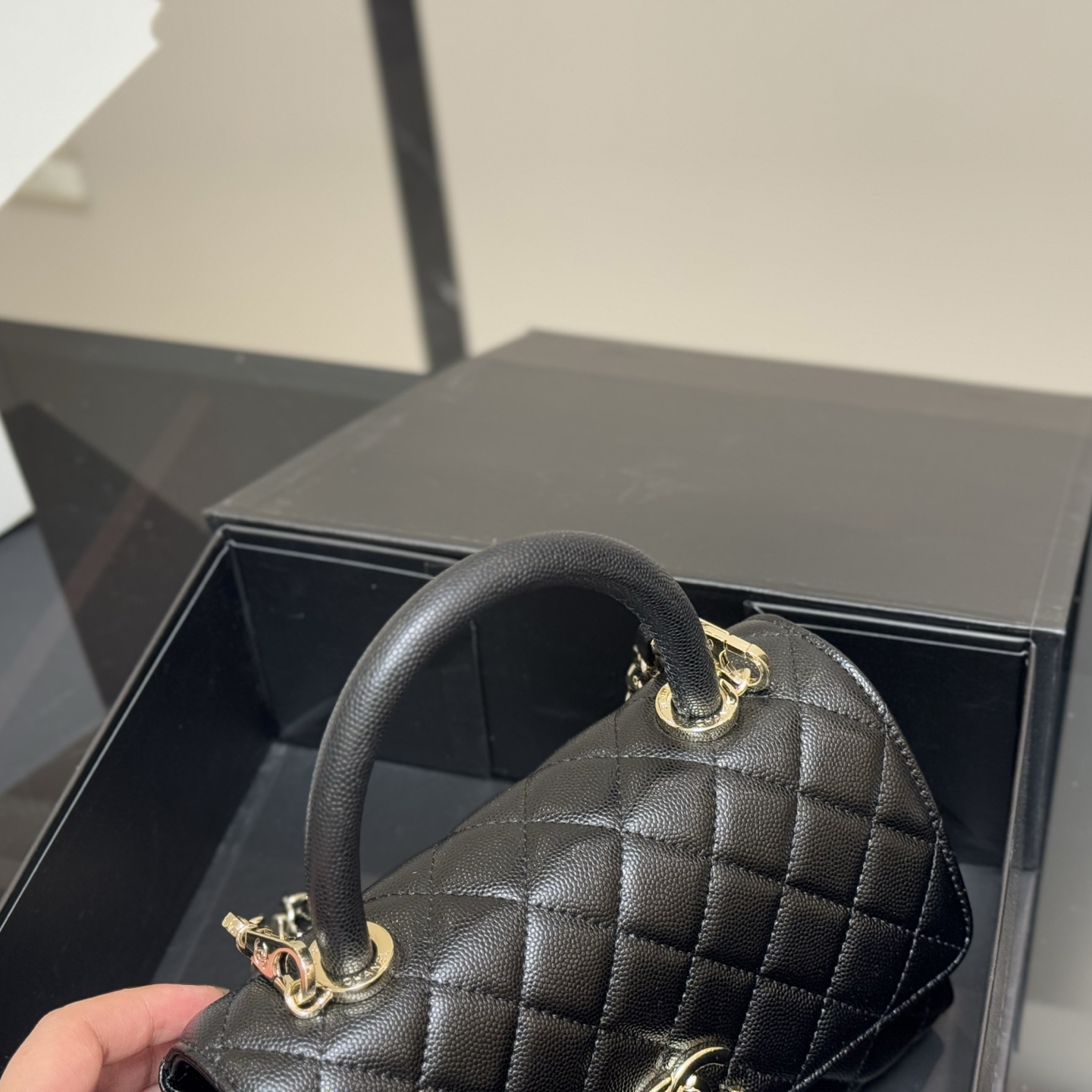 希少 CHANEL/シャネル ココハンドル バッグ チェーン キャビア 24cm