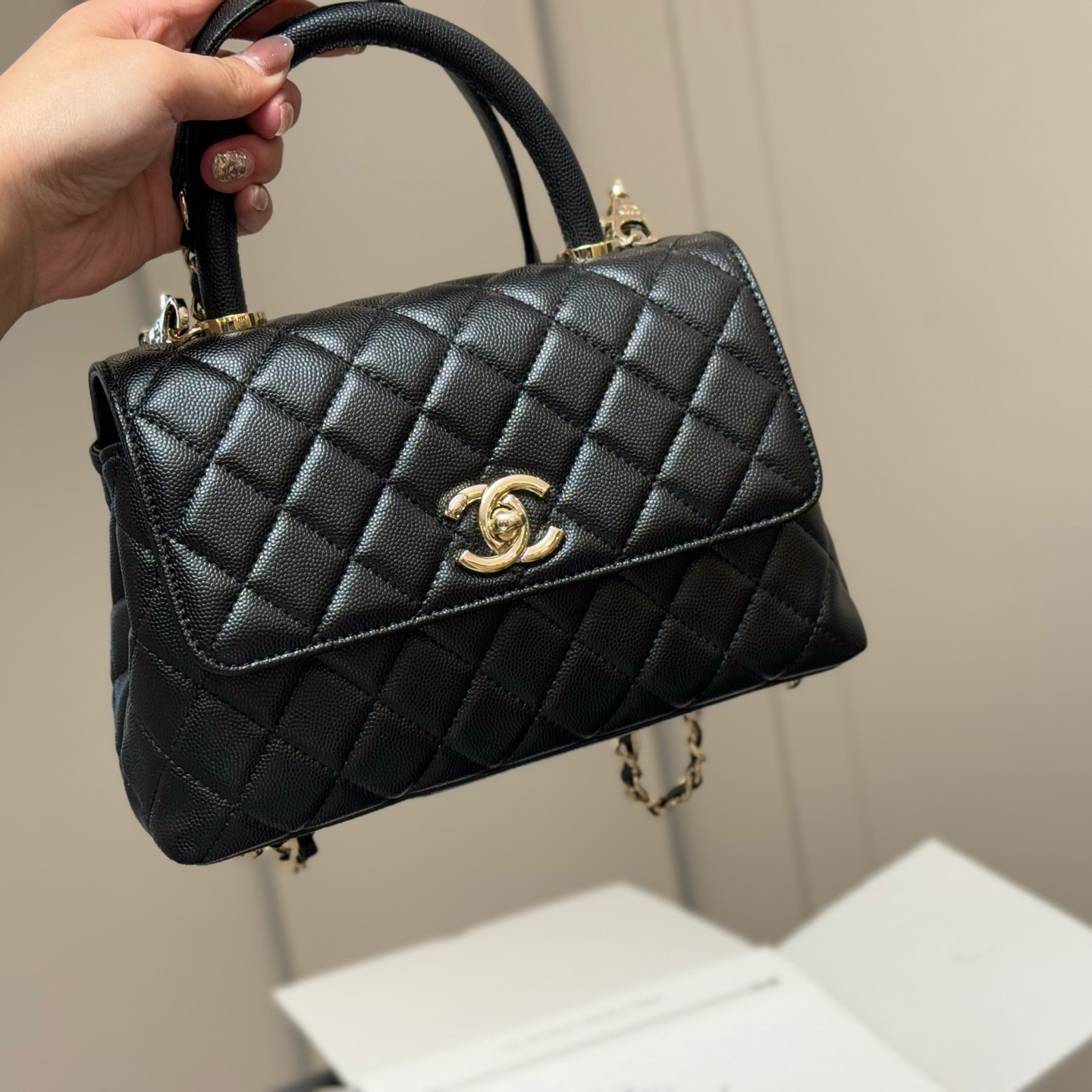 希少 CHANEL/シャネル ココハンドル バッグ チェーン キャビア 24cm