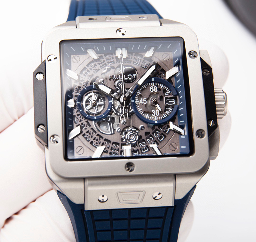 ウブロ HUBLOT スクエア・バンウニコ チタニウム ブルーセラミック821.NL.5170.RX