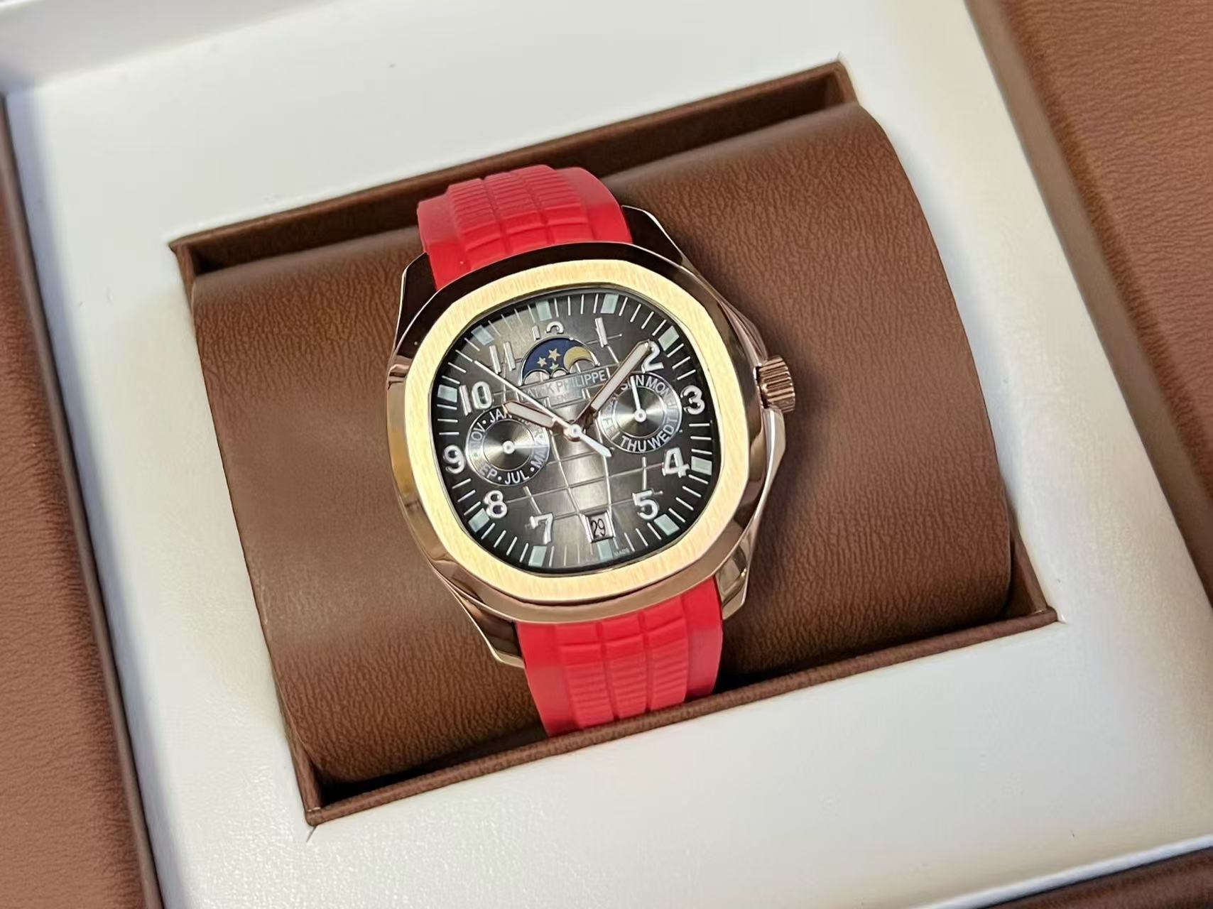 パテック フィリップ アクアノート Ref. 5261R-001 ローズゴールド