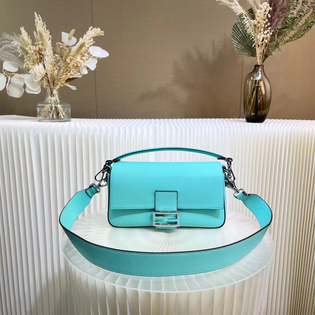 Fendi x Tiffany & Co. bag   in Tiffany Blue™ leather Baguette