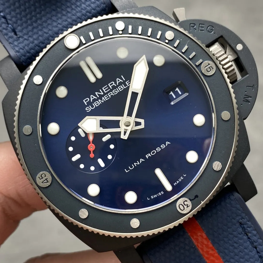 Panerai Submersible QuarantaQuattro Luna Rossa Edition Ti-Ceramitech Watch PAM01466