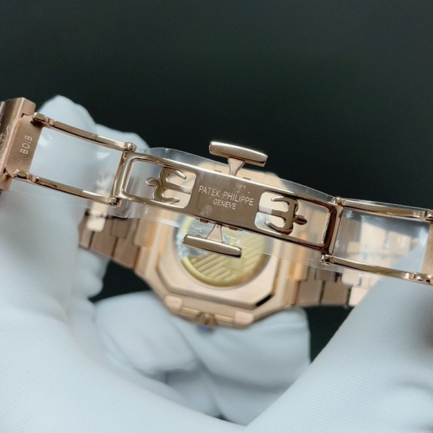 PATEK PHILIPPE - パテック フィリップ キュビタス Cubitus 5821/1AR-001 3カラー