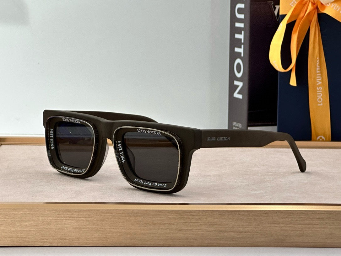 Z2442U Louis Vuitton Super Vision Square Sunglasses-浦山時計店