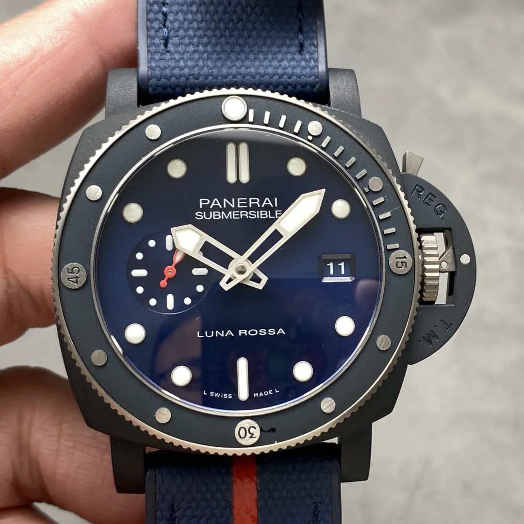 Panerai Submersible QuarantaQuattro Luna Rossa Edition Ti-Ceramitech Watch PAM01466