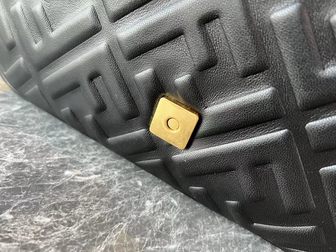 fendi baguette bag 26cm