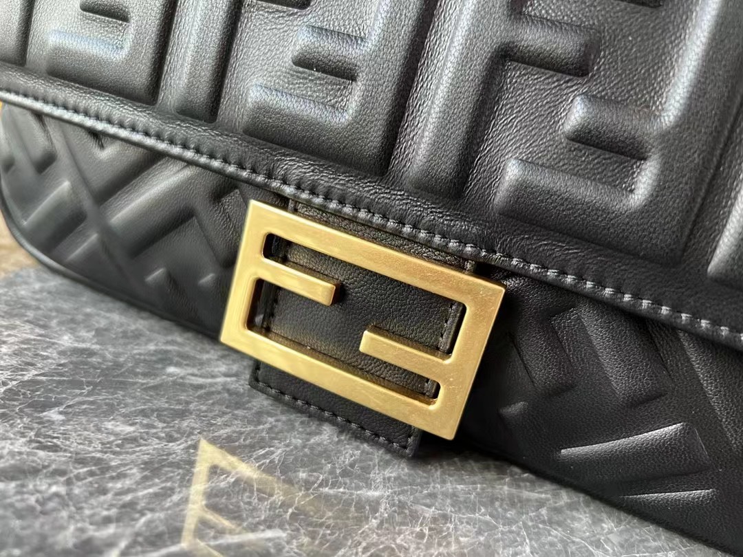 fendi baguette bag 26cm
