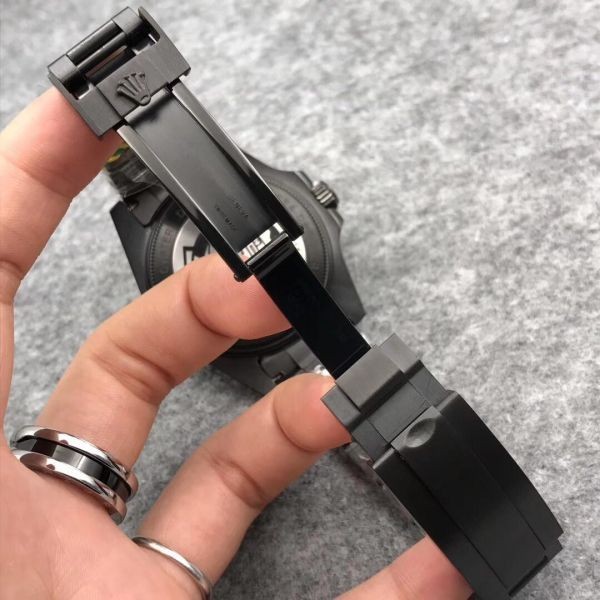 ロレックス ROLEX  DEEPSEAディープシーD-BLUE ダイアル 126660 