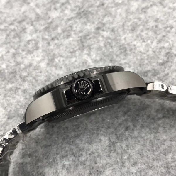 ロレックス ROLEX  DEEPSEAディープシーD-BLUE ダイアル 126660 