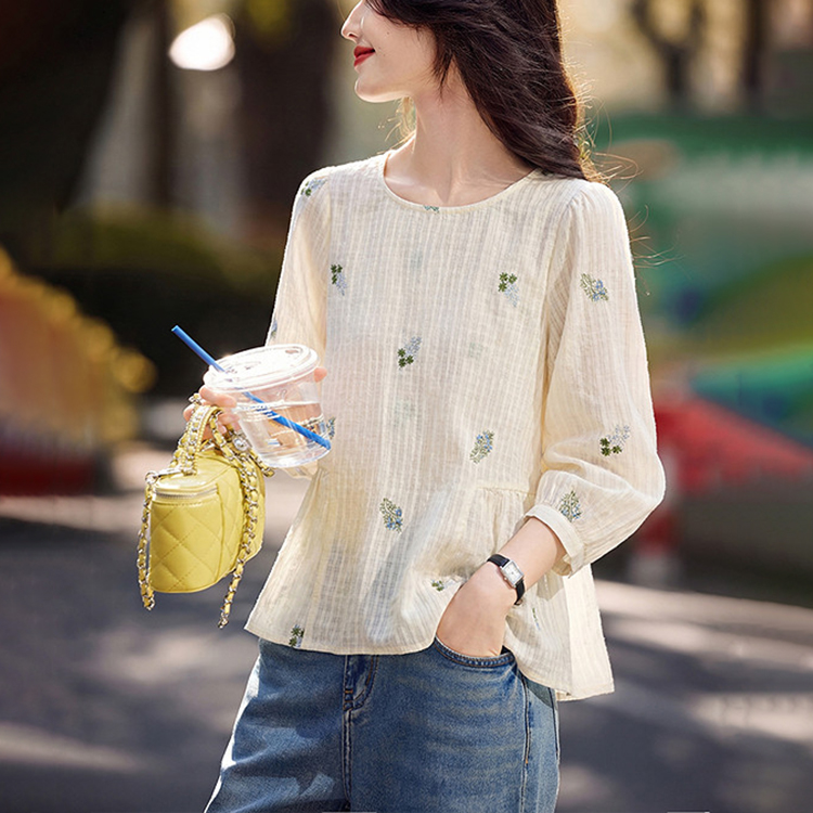 時尚圓領通勤刺繡長袖小衫