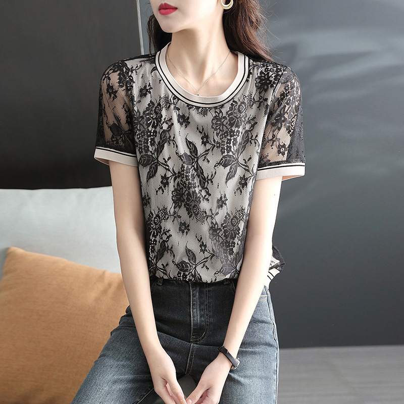 時尚圓領蕾絲鏤空短袖T恤