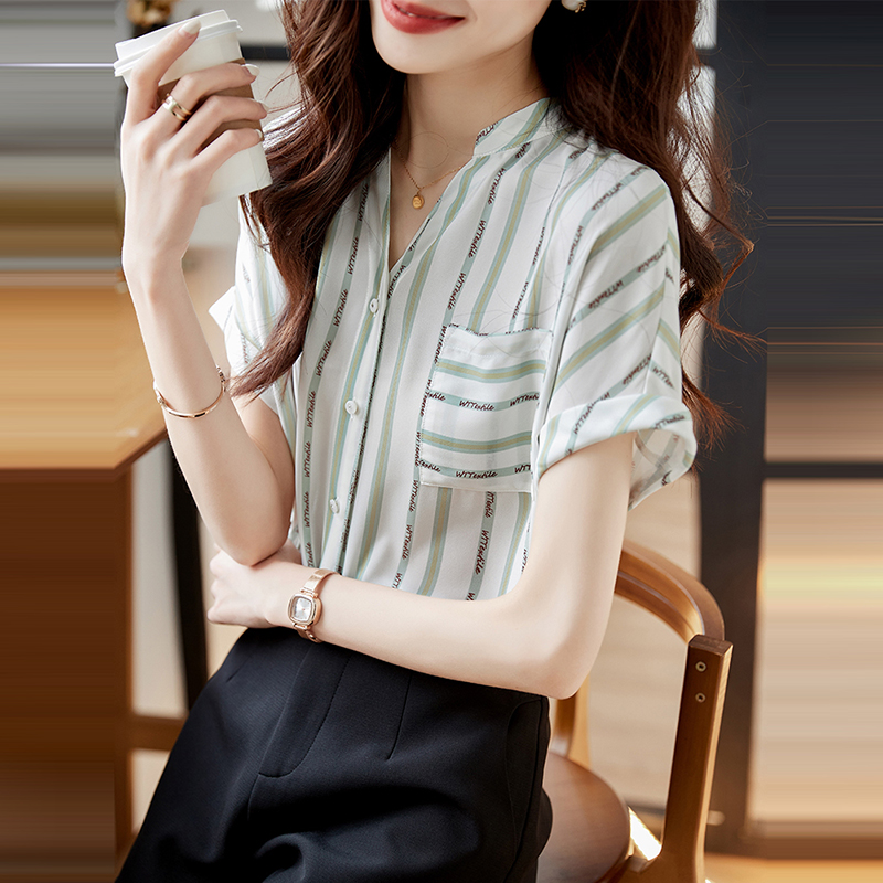 舒適半開V領別緻條紋短袖襯衫