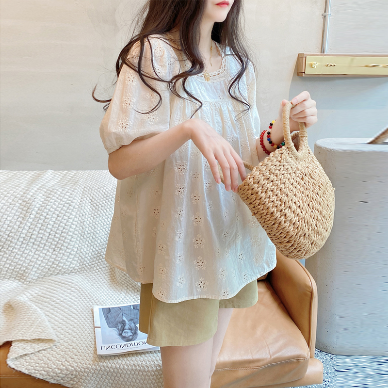 優雅方領鏤空鉤花連肩袖娃娃衫(2色)