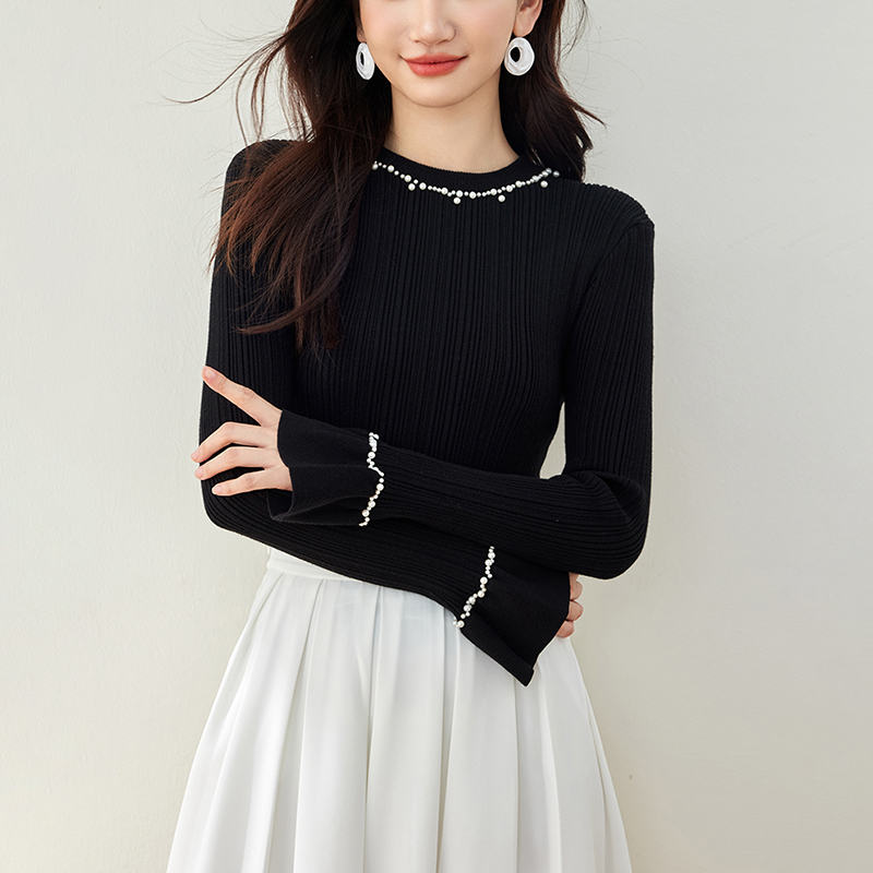 釘珠半高領感喇叭袖針織衫