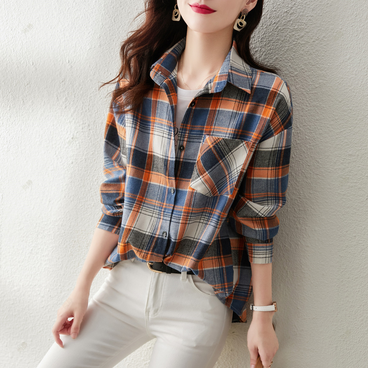 時尚通勤格紋設計休閒翻領襯衫