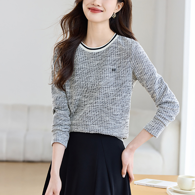 百搭圓領長袖格紋針織T恤