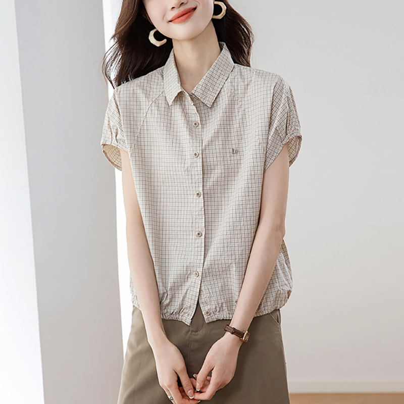 時尚洋氣翻領短袖格紋襯衫