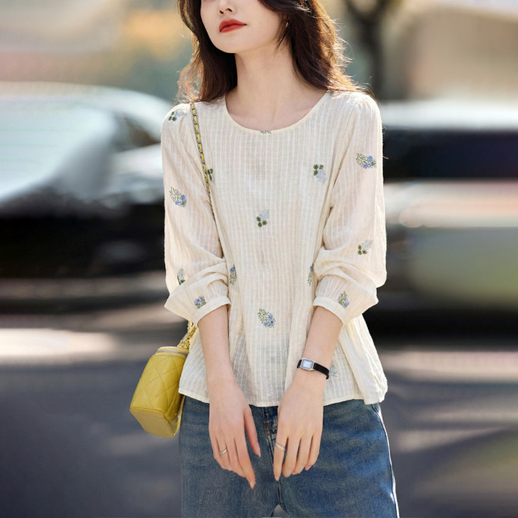 時尚圓領通勤刺繡長袖小衫