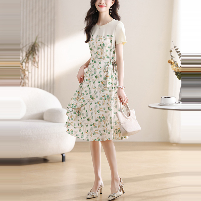 假兩件碎花短袖荷葉邊連身裙