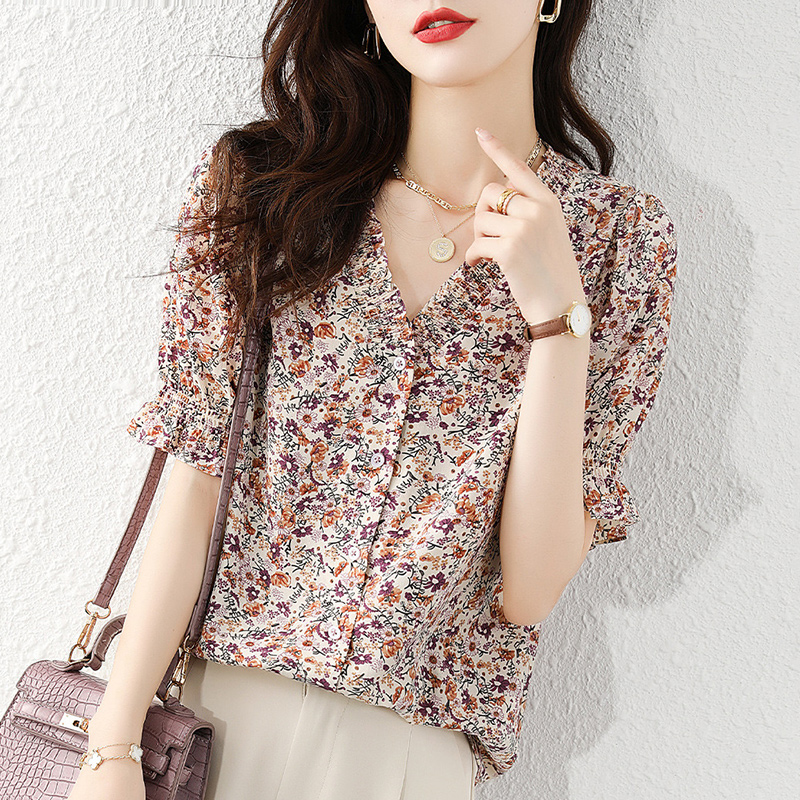 韓版復古碎花喇叭袖襯衫