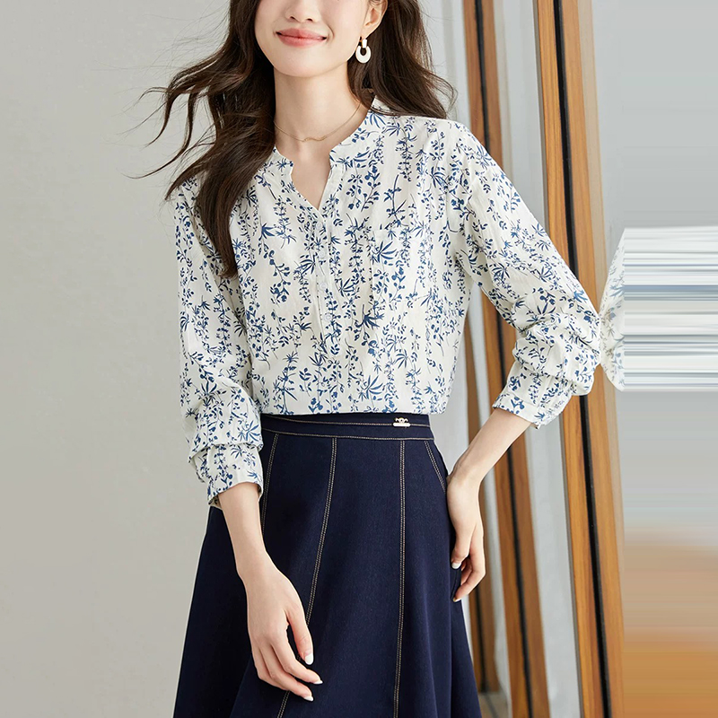 百搭V領印花長袖襯衫