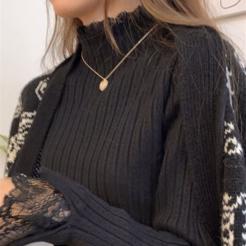 半高領蕾絲花邊拼接針織打底衫(2色)