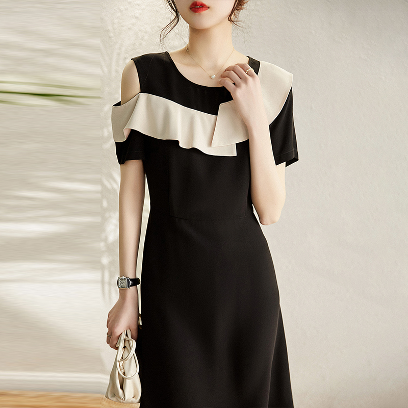 拼色荷葉邊單邊露肩連身裙