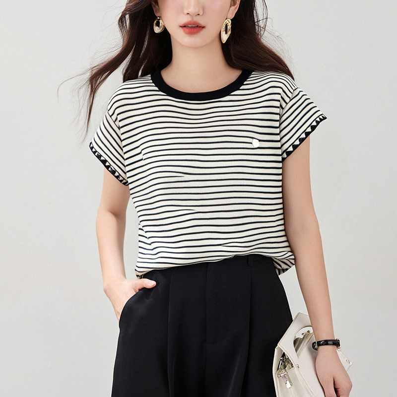 韓系拼色貝殼裝飾條紋針織T恤