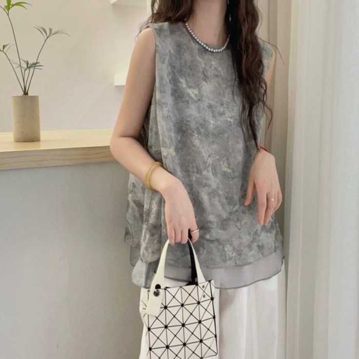 網紗拼接假兩件印花無袖襯衫