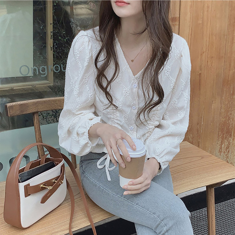 韓國V領抽繩繫帶鉤花襯衫