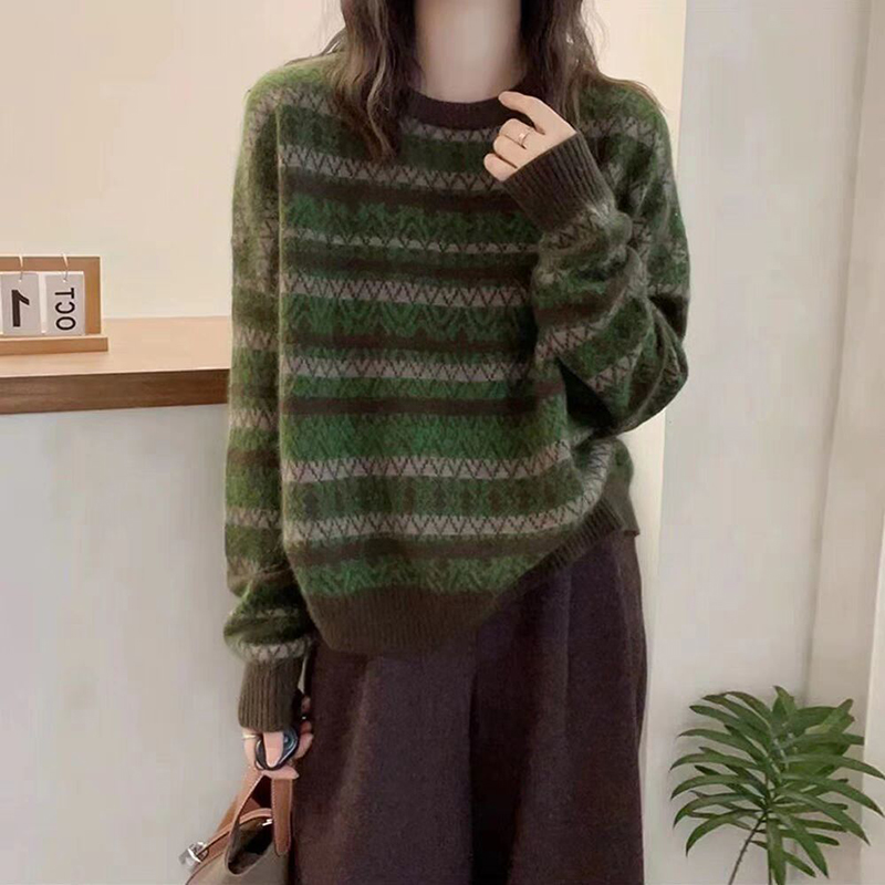 復古圓領條紋針織毛衣