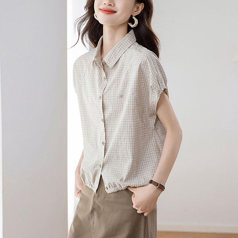 時尚洋氣翻領短袖格紋襯衫
