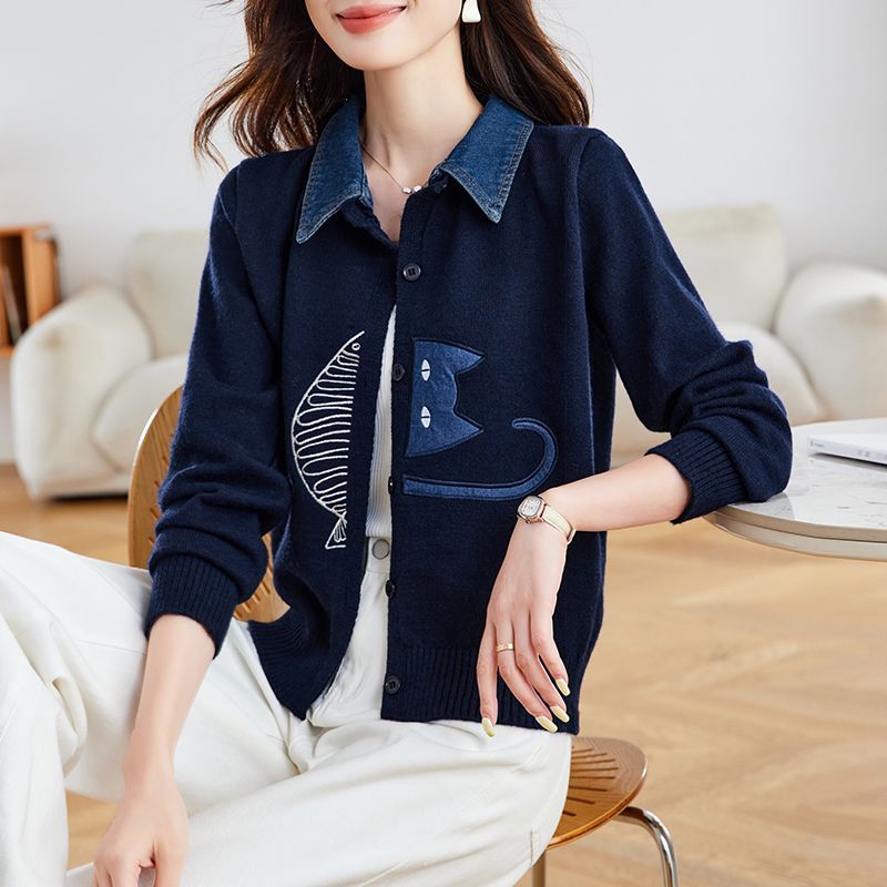 牛仔拼接襯衫領貓咪刺繡針織外套(2色)