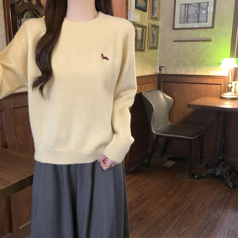 韓系慵懶圓領刺繡針織毛衣(4色)