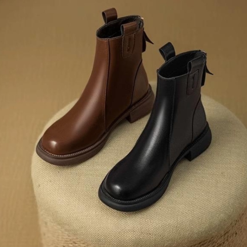英倫風厚底切爾西煙筒短靴(2色)