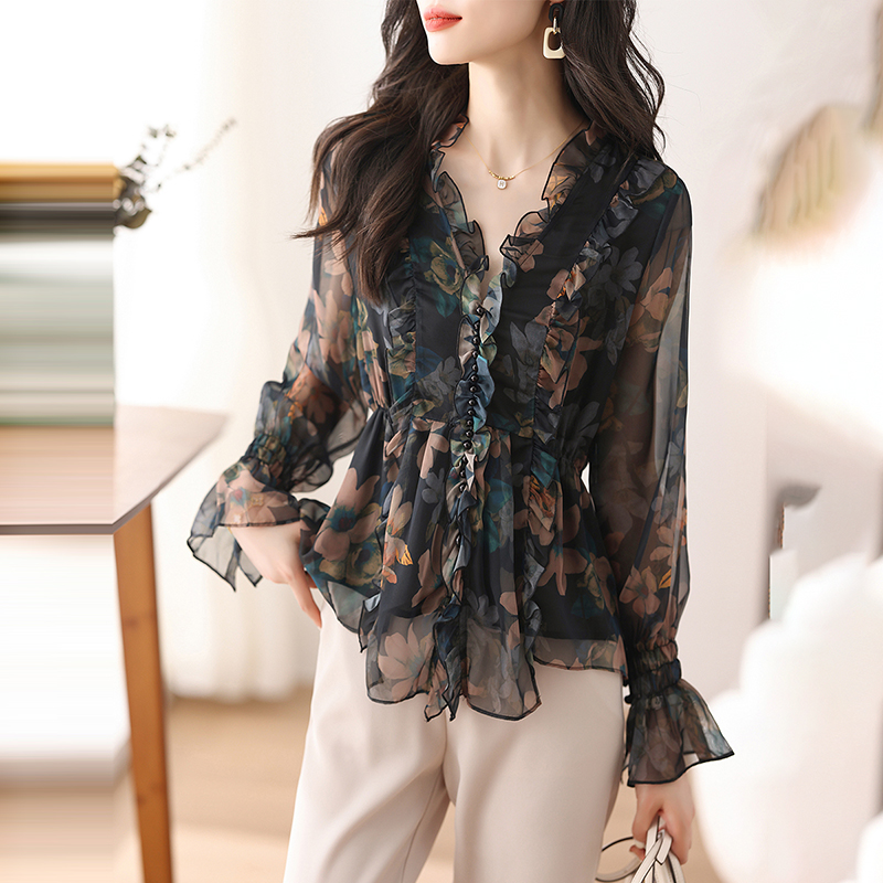 優雅V領碎花收腰喇叭袖荷葉邊小衫