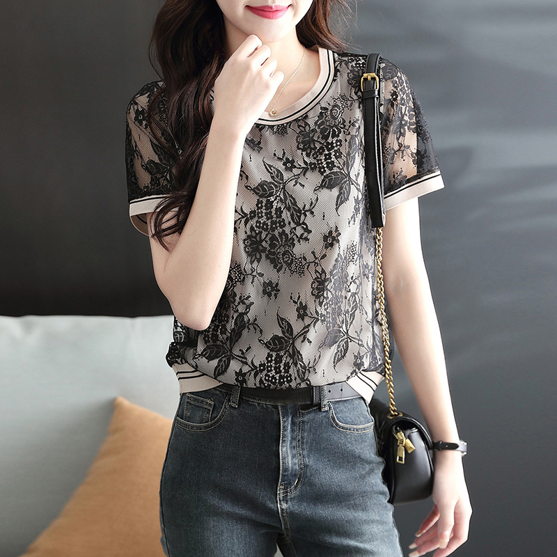 時尚圓領蕾絲鏤空短袖T恤