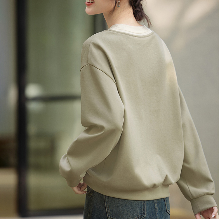 優雅疊穿撞色設計假兩件衛衣