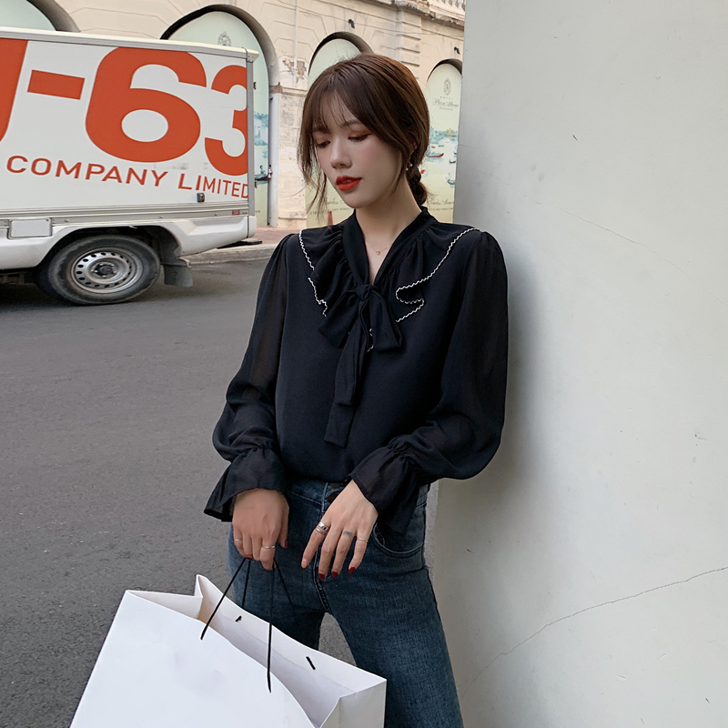 韓系荷葉邊蝴蝶結V領長袖襯衫(2色)
