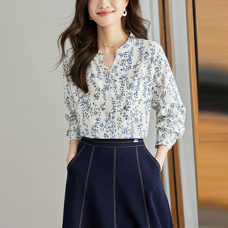 百搭V領印花長袖襯衫